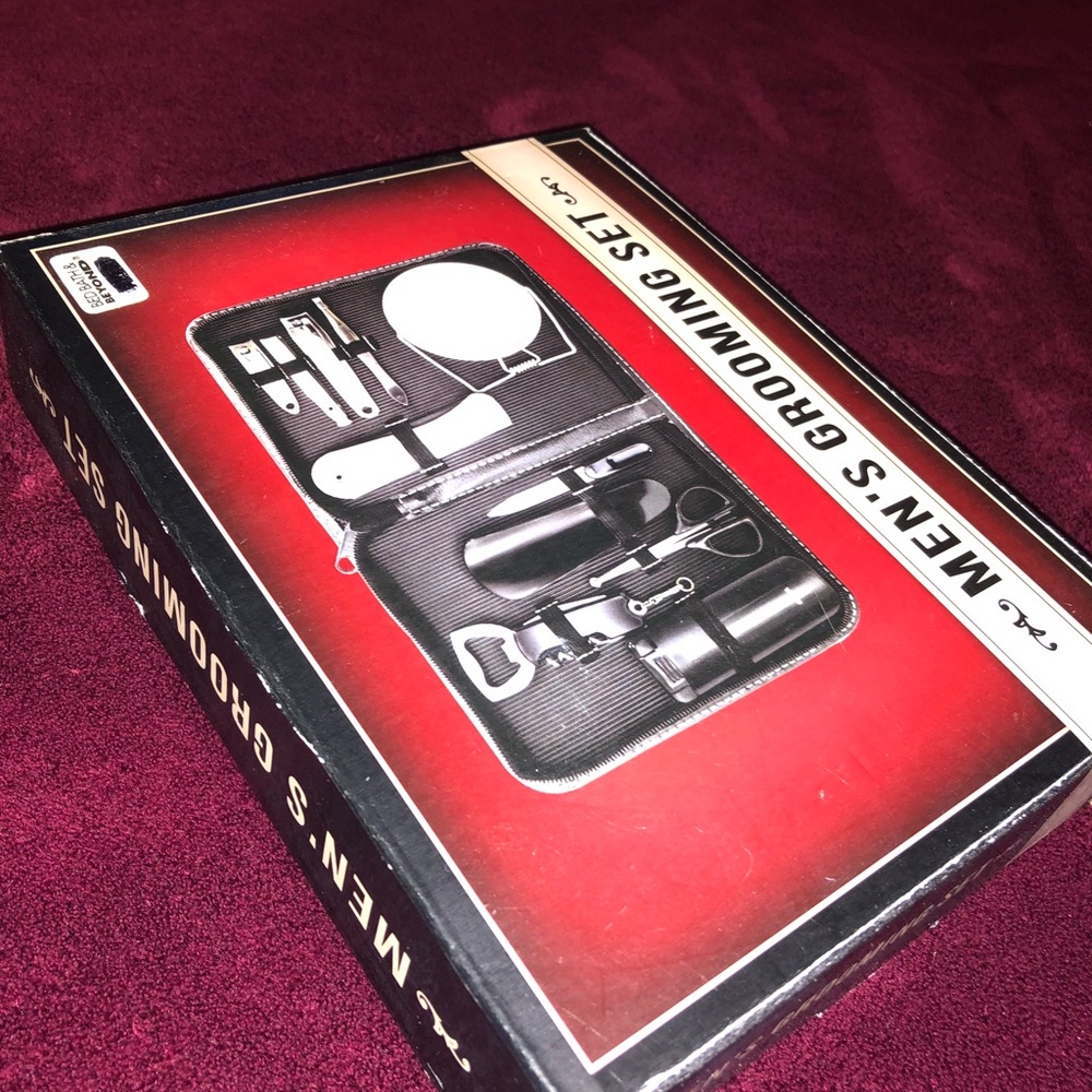 Men’s grooming kit